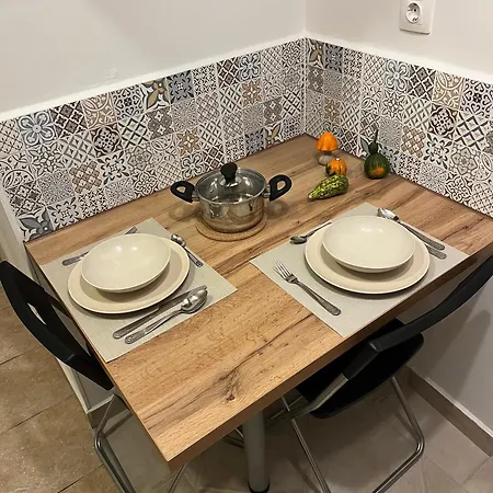 Artist's Quarter, Margit At The Danube *